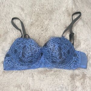 34B Victoria’s Secret Bra